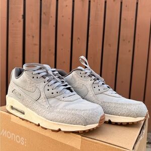 Nike Gray Textured Sneakers